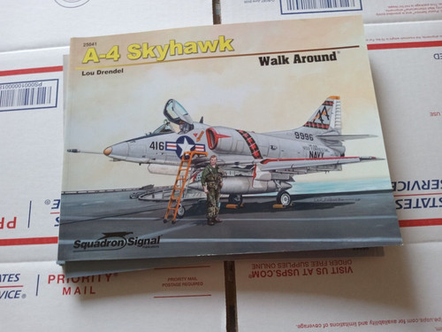 Skyhawk walk around - a-4,